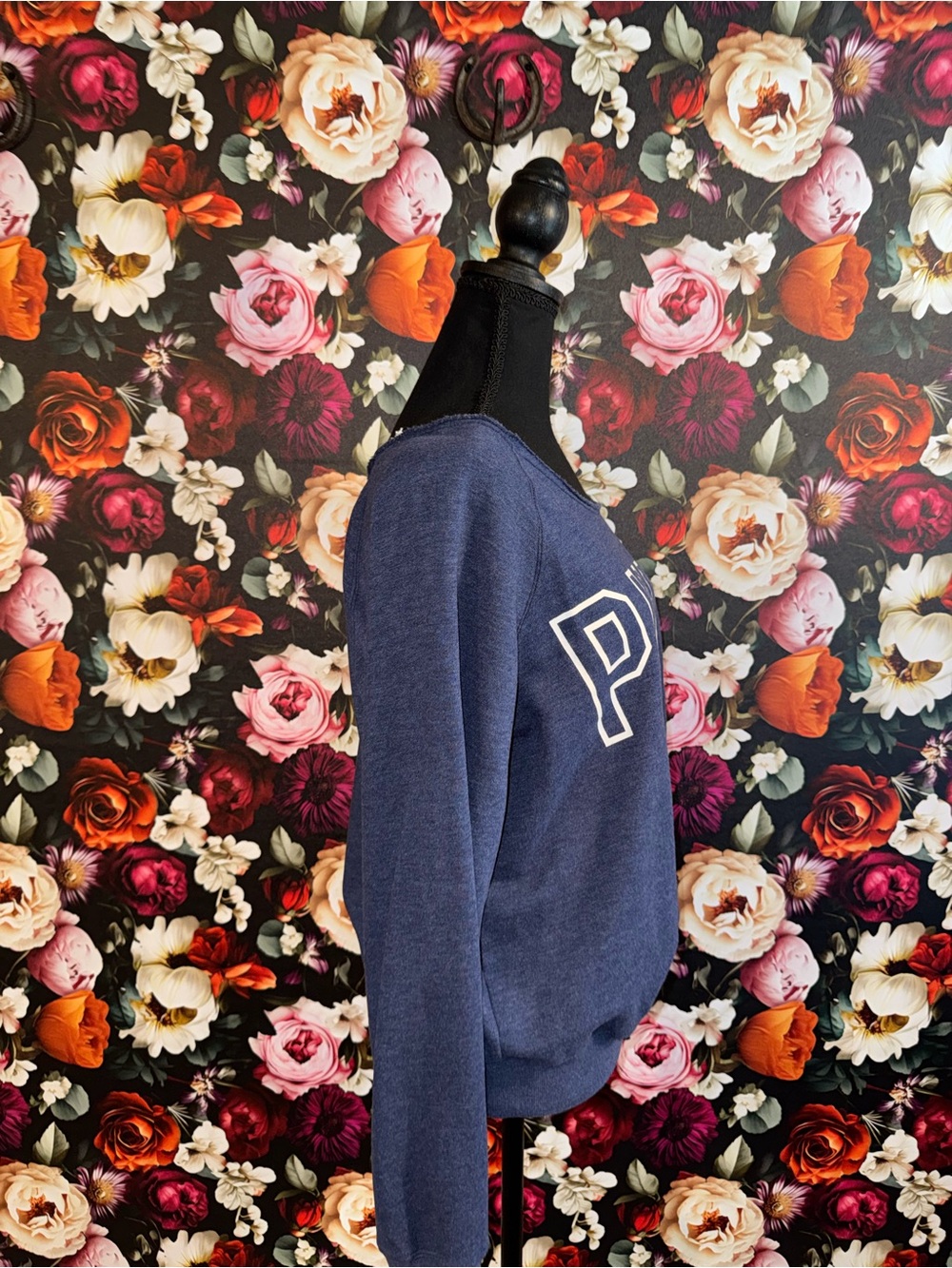 PINK Victoria's Secret Navy Crewneck Pullover with White Logo, M - Picture 6 of 13